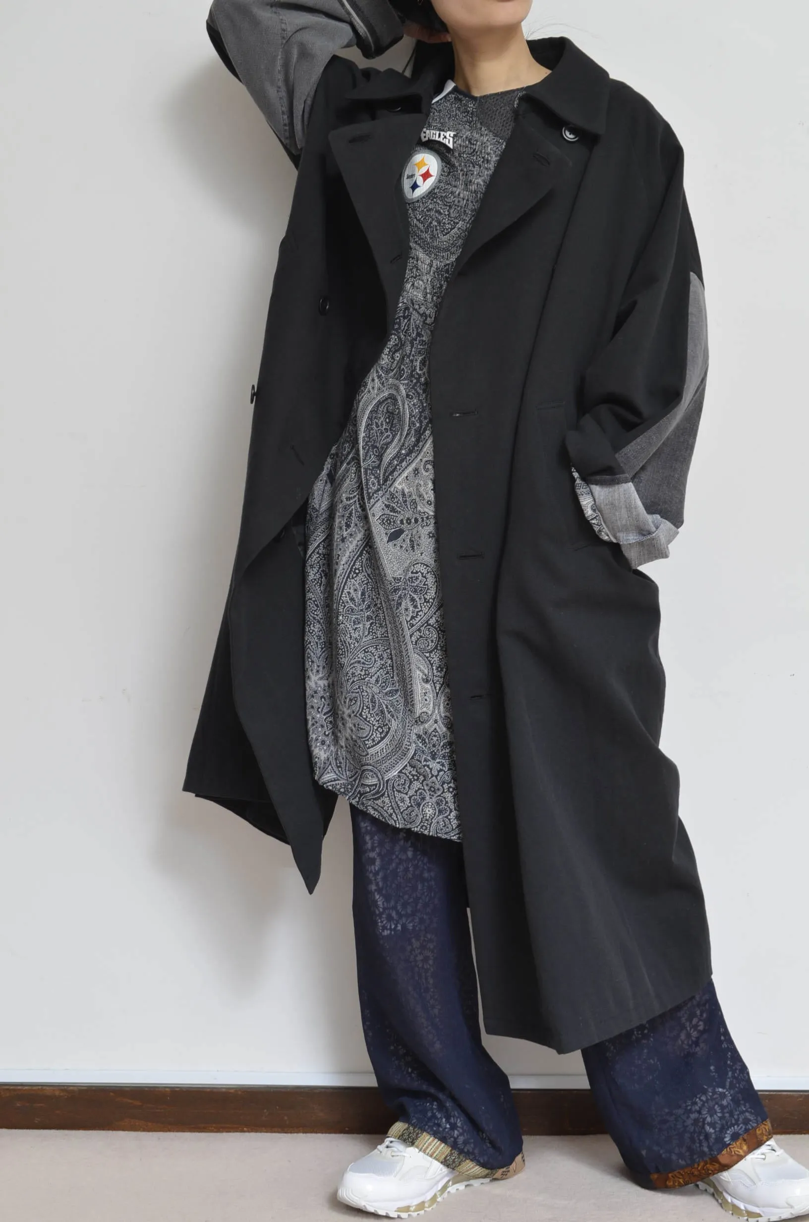 DENIM SLEEVE TRENCH COAT/BLK/02