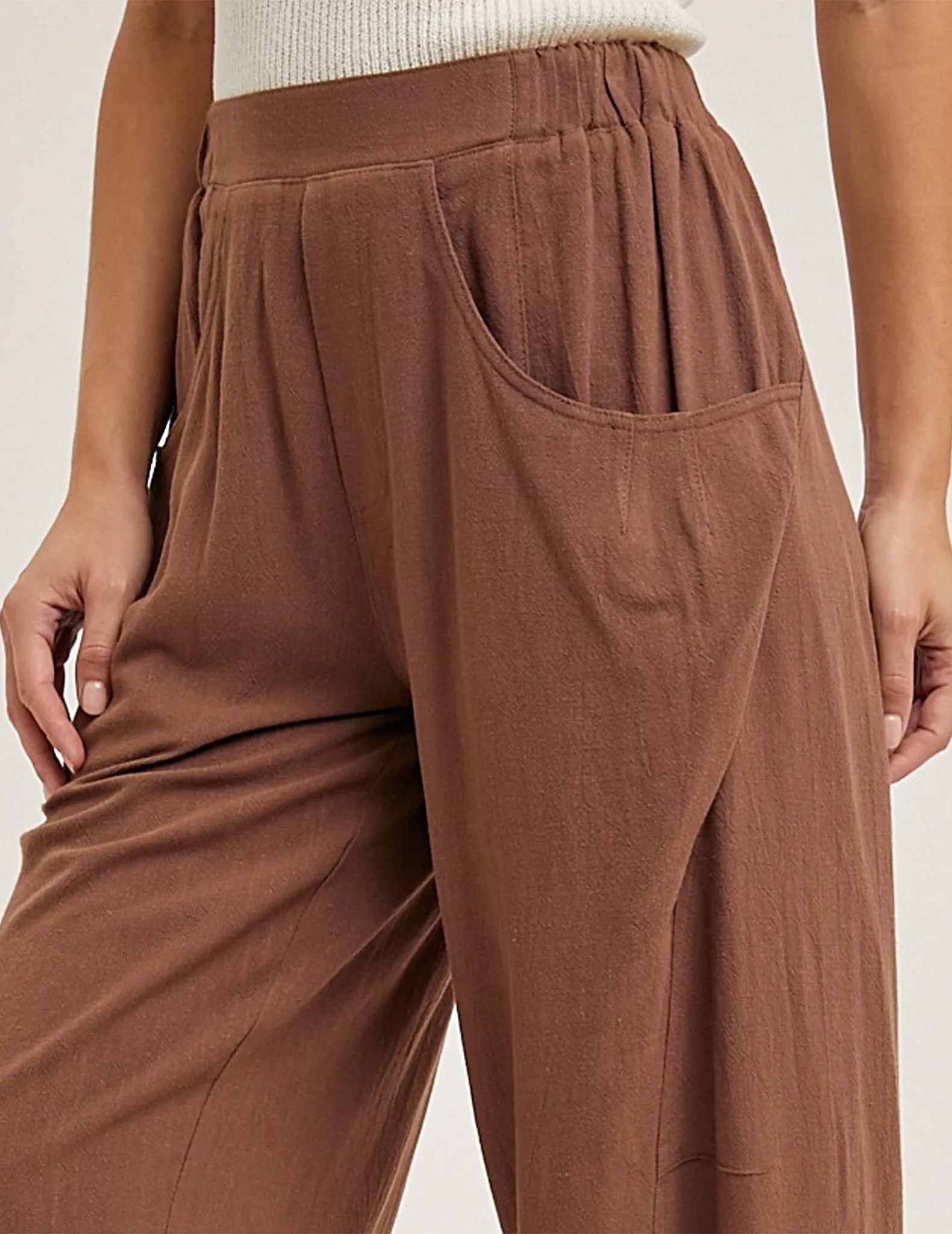 Eliza Chocolate Linen Blend Barrel Pants