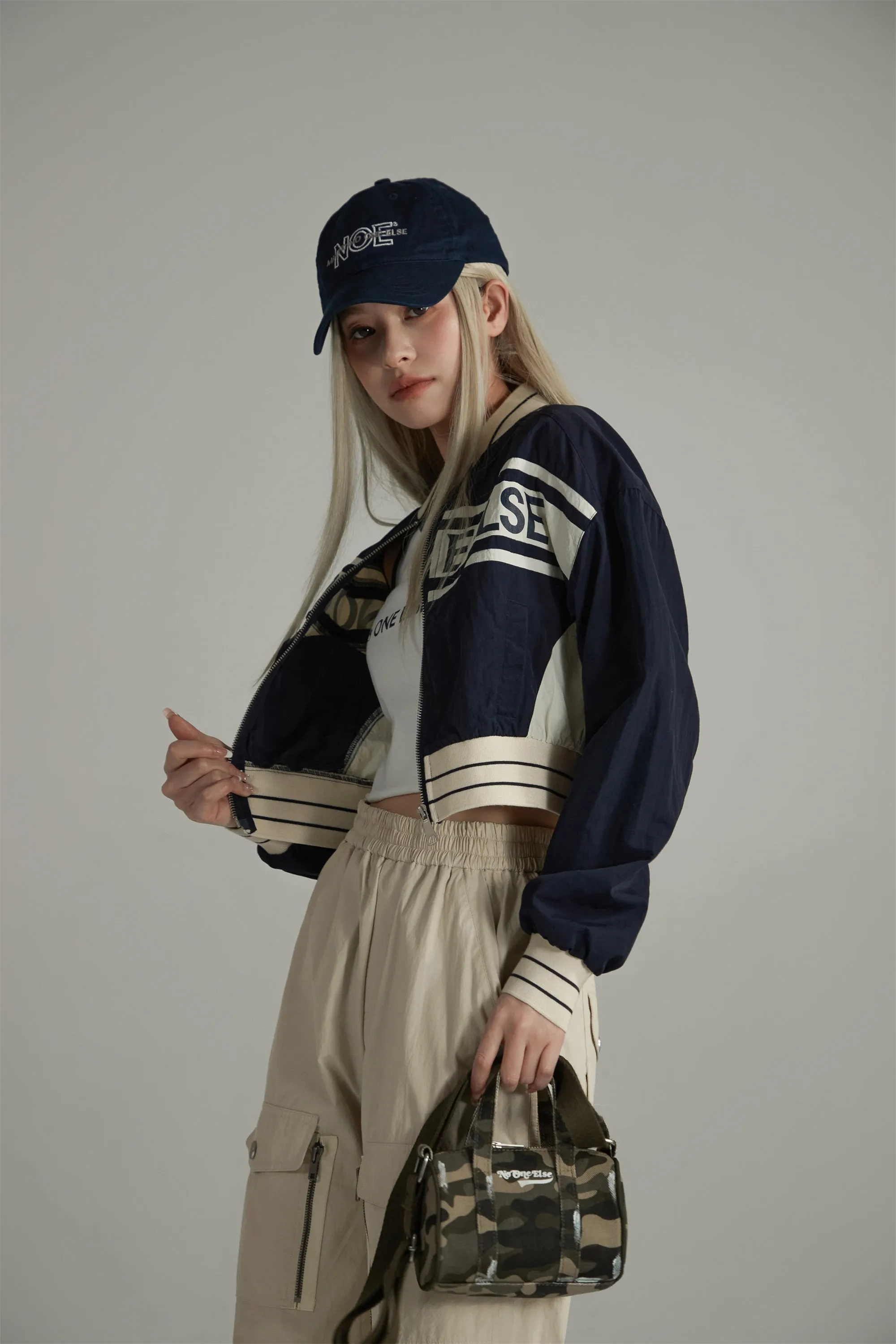 Noe Logo Color Matching Cropped Jacket