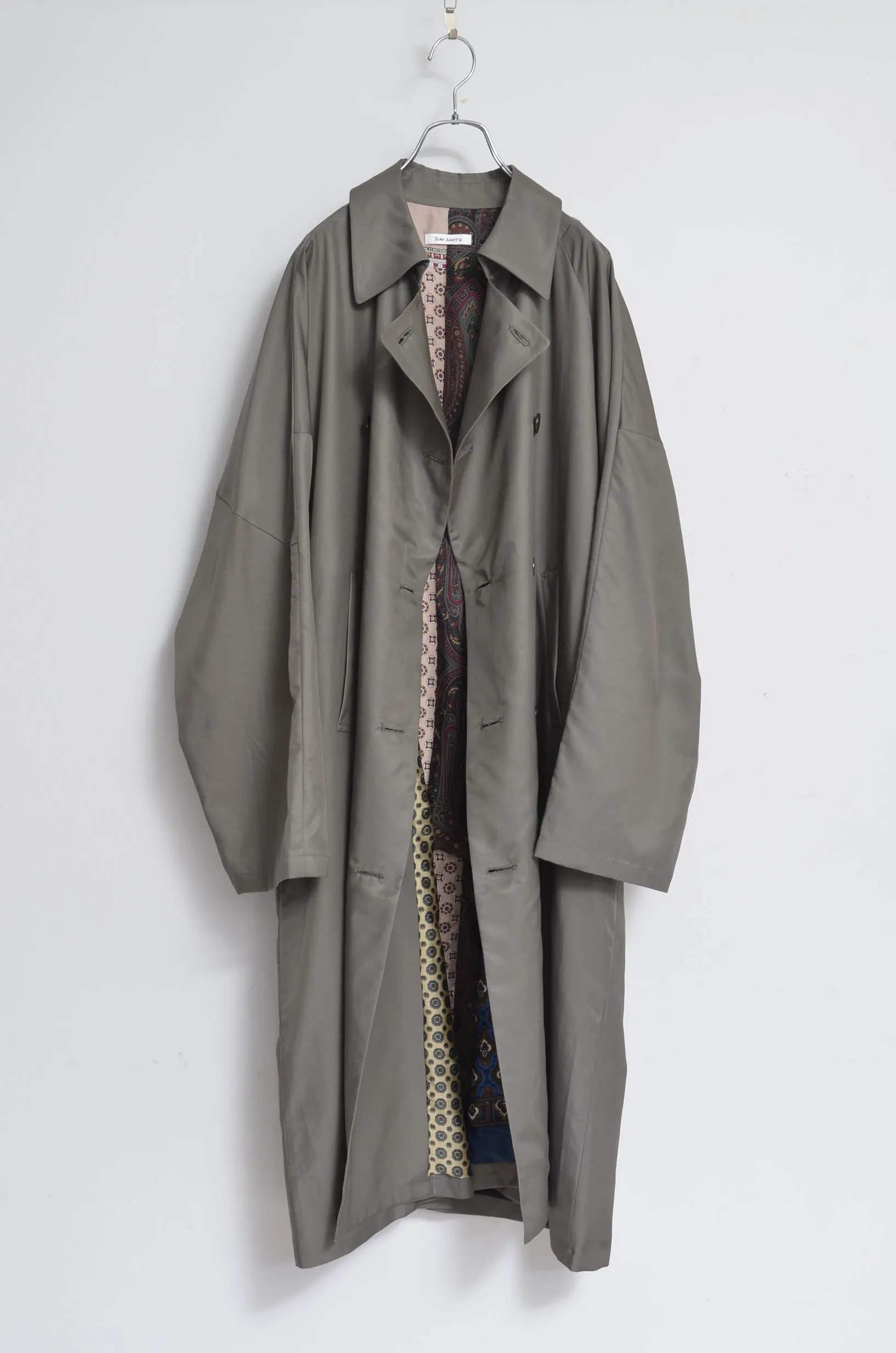 SCARF-LINED TRENCH COAT/KHAKI/02